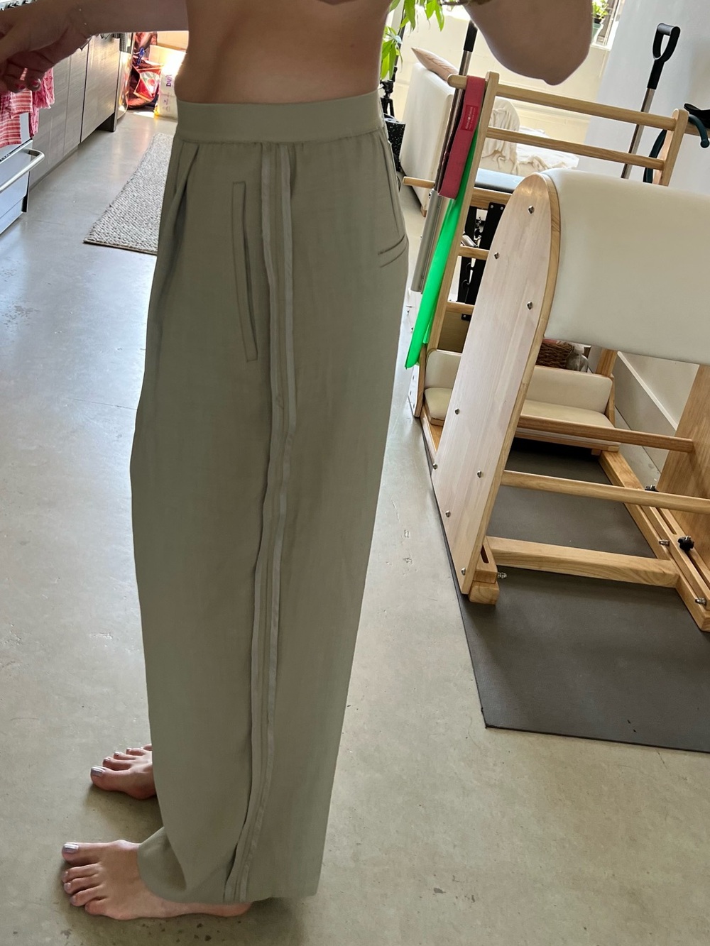 NWT Olive Green Wide Leg Elastic Pants
